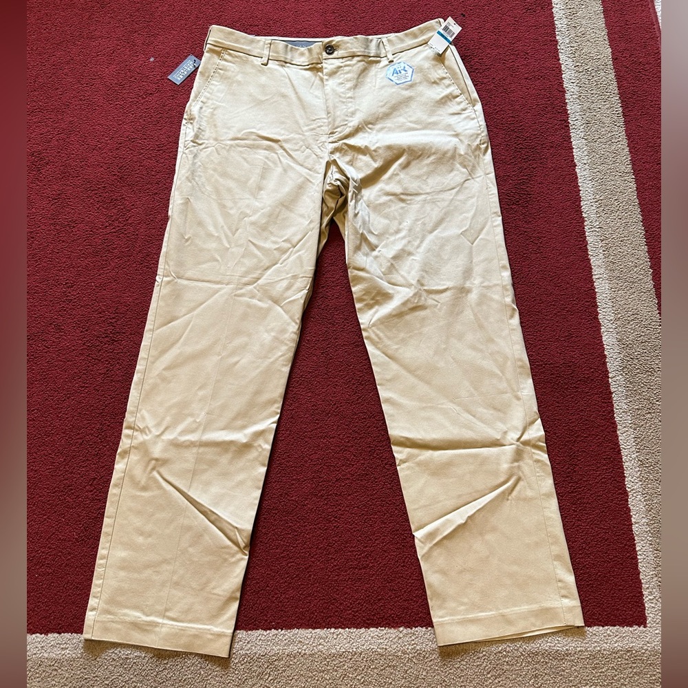 Brand New Van Heusen Dress Pants 36x32